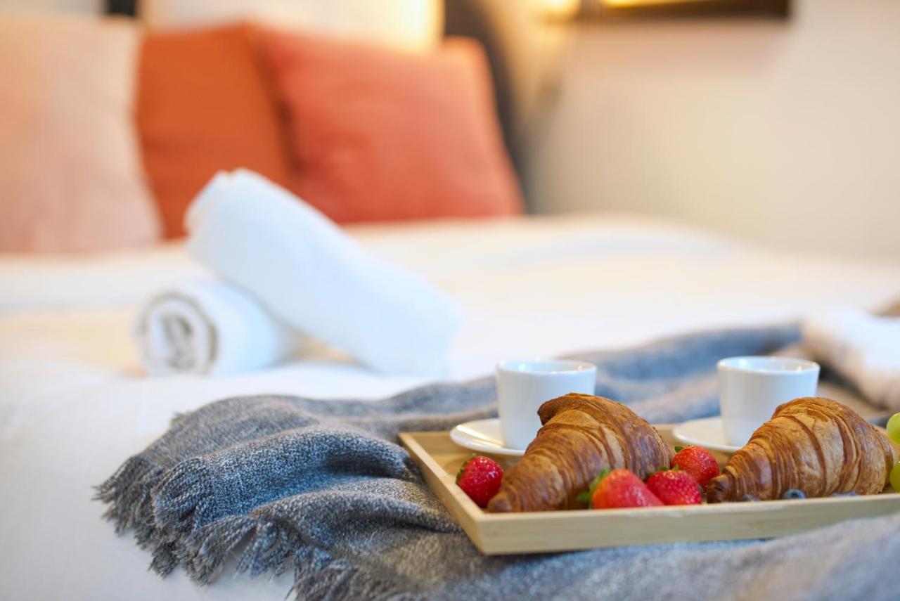 P&O Serviced Apartments Kinowa Варшава Екстер'єр фото
