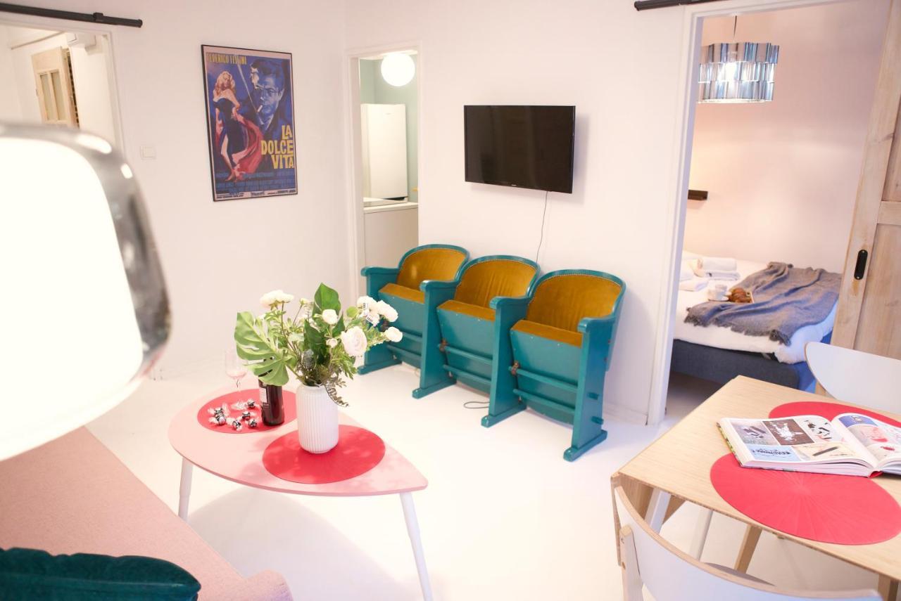 P&O Serviced Apartments Kinowa Варшава Екстер'єр фото